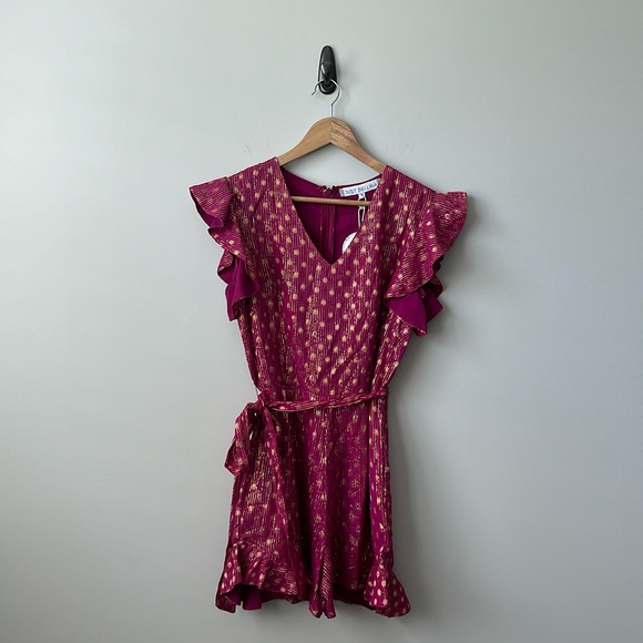 Just Bellina Pants - NWT Just Bellina Scarlett Short Knit Romper Metallic Gold Fuchsia Medium
